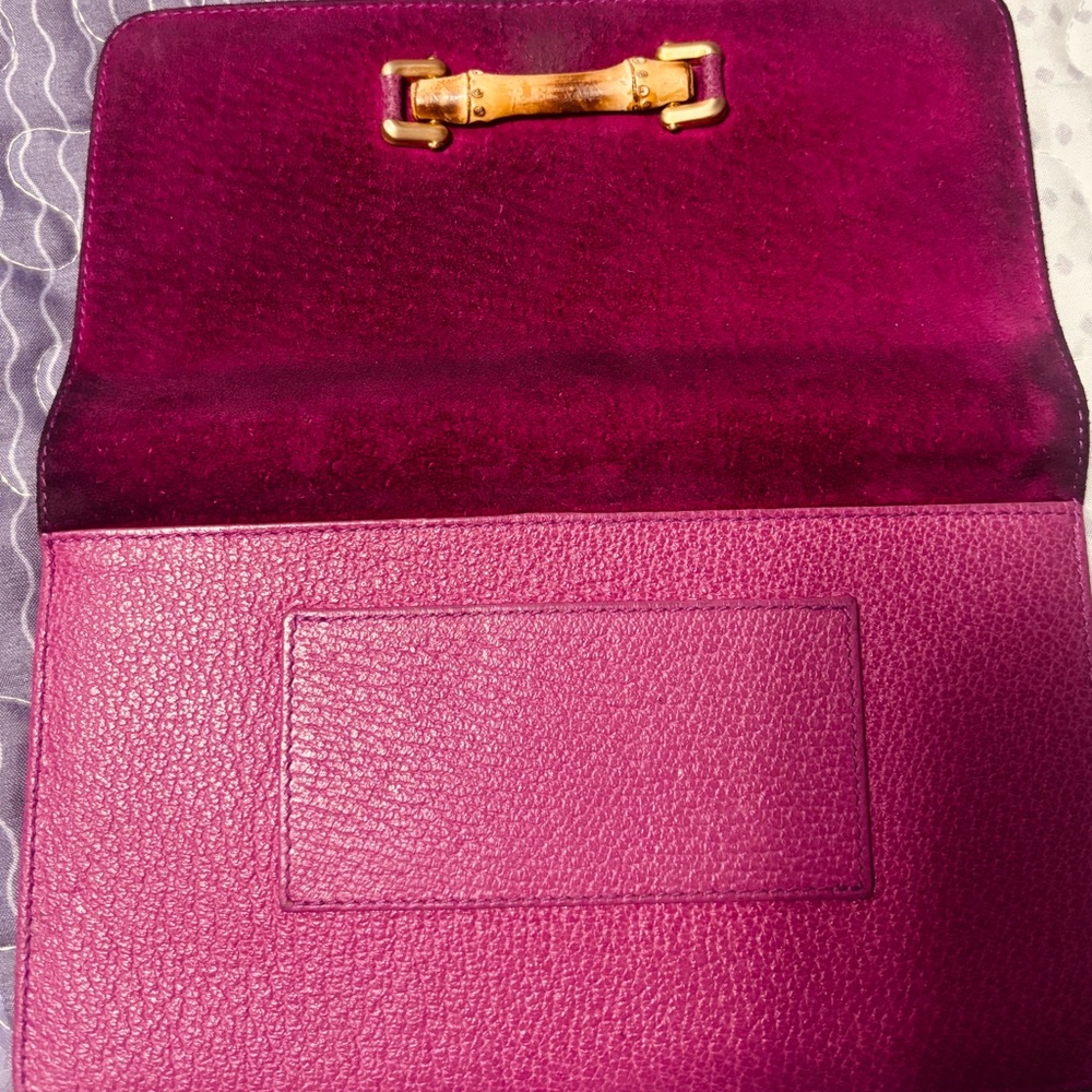 Gucci Fuchsia Leather Wallet - Picture 2 of 9